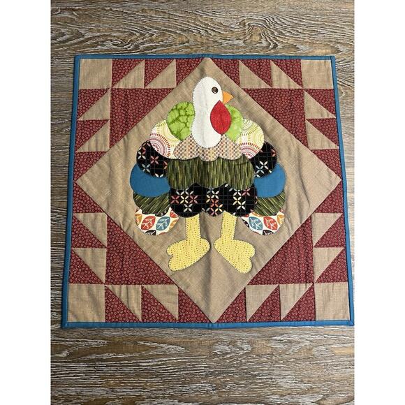 Artisan Made Quilted Table Square 21" Multicolored Thanksgiving Turkey NEW - Picture 6 of 9